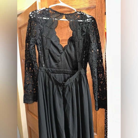 Lulus dress size L. Worn once .Excellent condition smoke free home . - Picture 2 of 2